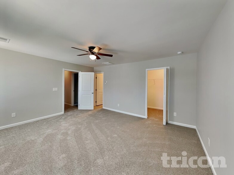 Building Photo - 663 Sequoia Dr