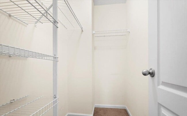 Building Photo - 612 Wishing Wy