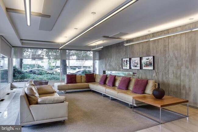 Building Photo - 1545 18th St NW