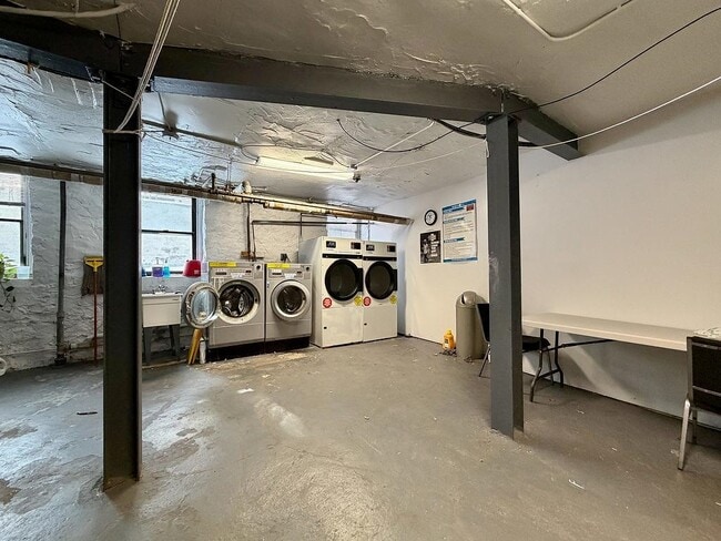 Building Photo - 100 Prospect St