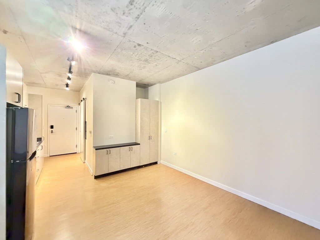 Building Photo - 1515 N Fremont St