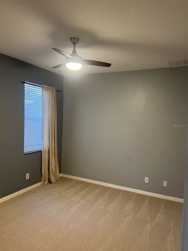 Building Photo - 105 E Blue Water Edge Dr