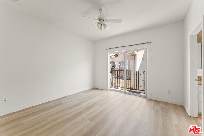 Building Photo - 12375 Osborne Pl