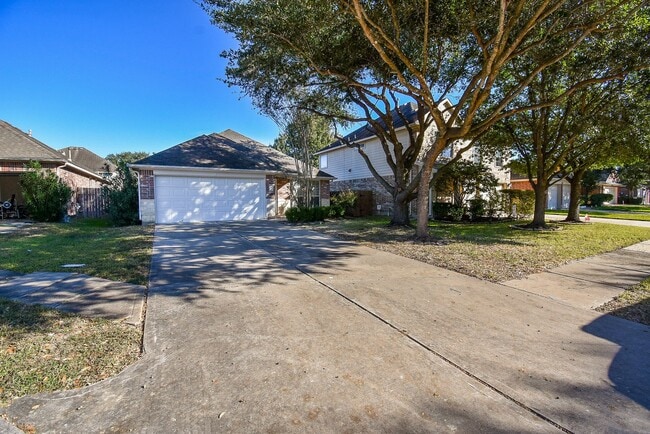 Building Photo - 20922 Barbons Heath Ct