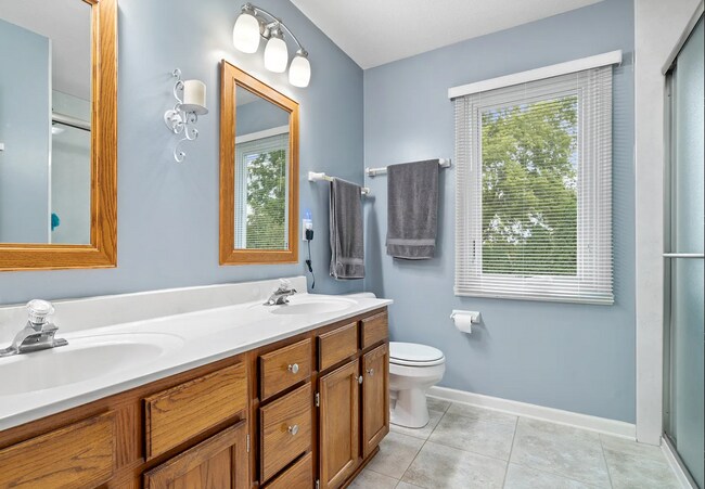 Building Photo - Beautiful Brick 4 Bed 3 Bath Home in Carmel Available Now!