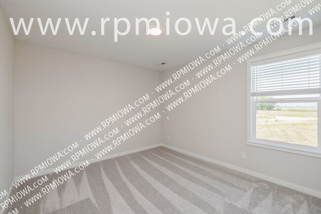 Building Photo - WAUKEE SCHOOLS!! 4 Bedroom, 2.5 Bathroom N...