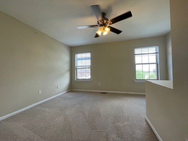 Building Photo - 39862 Rockcrest Cir