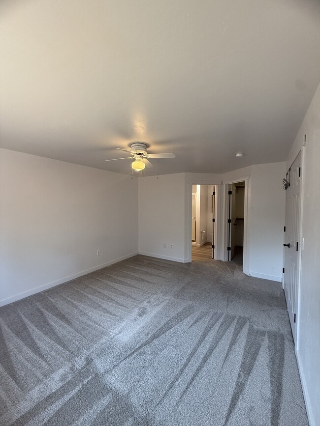 Building Photo - 6128 Thornbury Ct SE