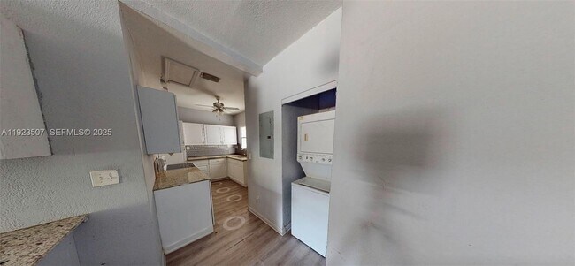 Building Photo - 236 NE 57th St