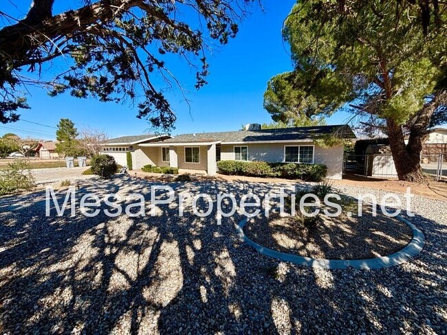 Building Photo - 7095 Lyons Ave