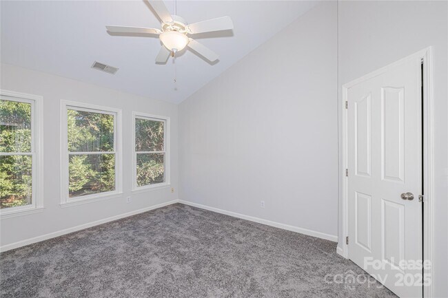 Building Photo - 4709 Morning Dew Ct