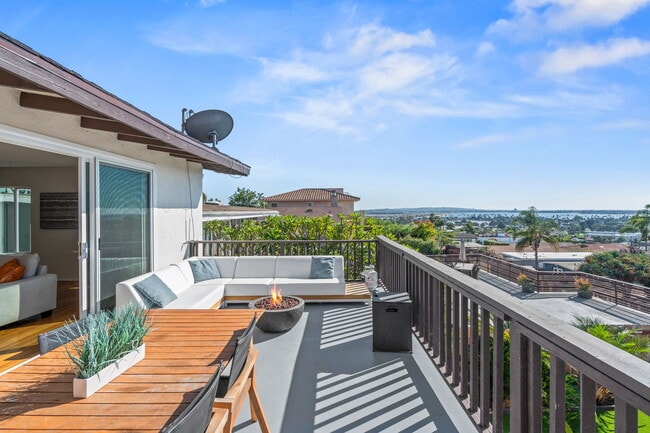 Building Photo - 3640 Princeton Ave