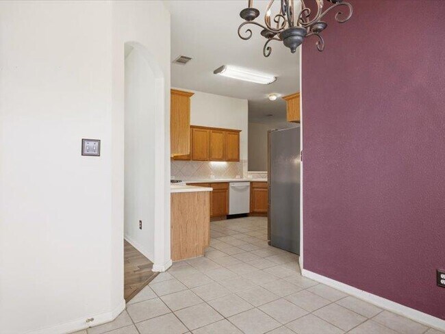 Building Photo - 1500 Ashberry Trail