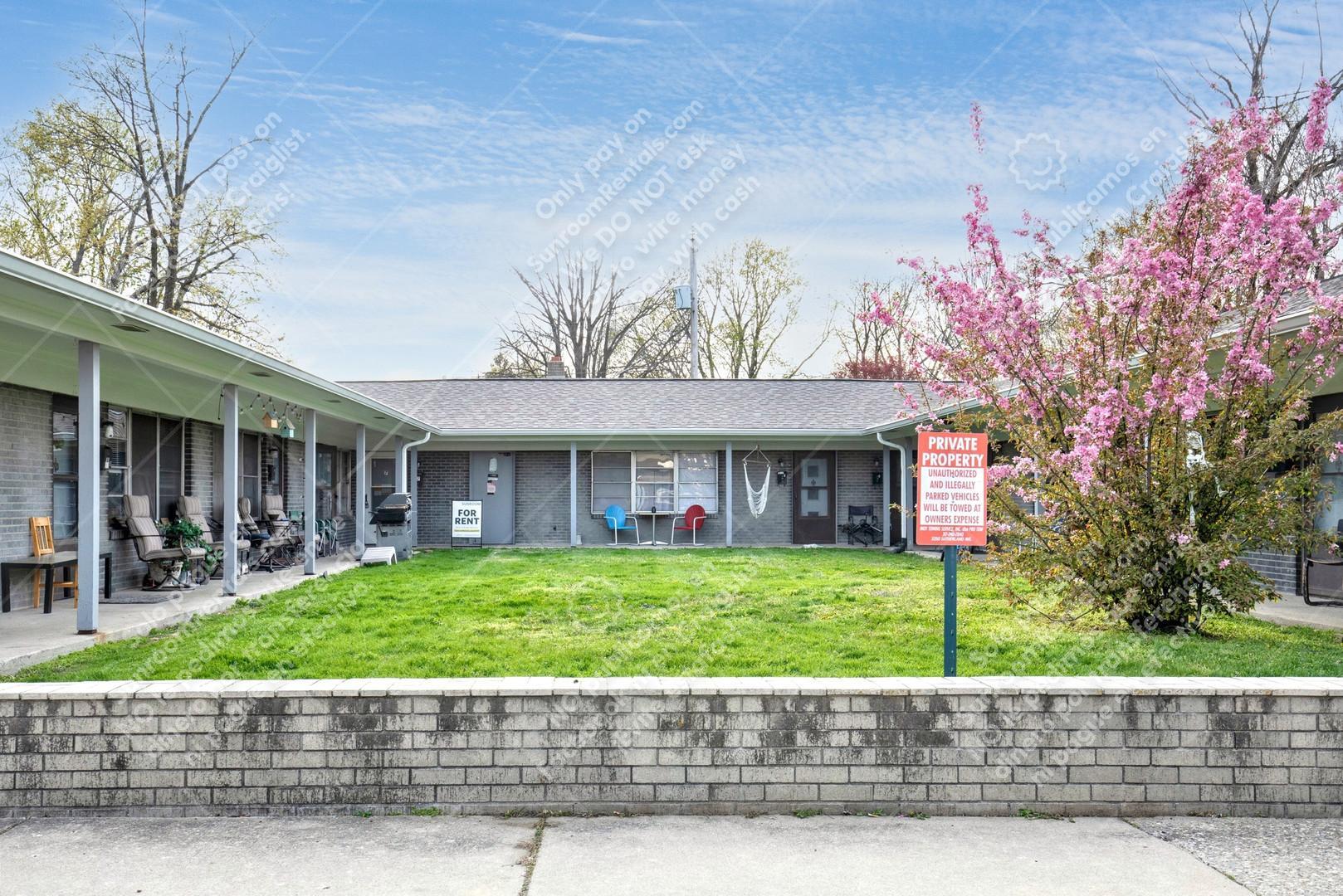 Building Photo - 6114 Hillside Ave