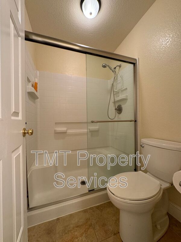 Building Photo - 2144 Gold Hollow Ct