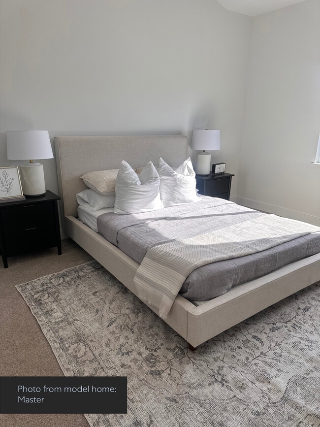 Building Photo - 1599 N 1870 E