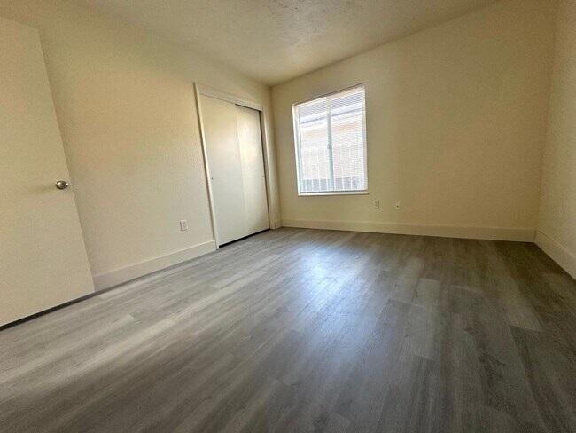 Building Photo - Beautiful home located in Manteca