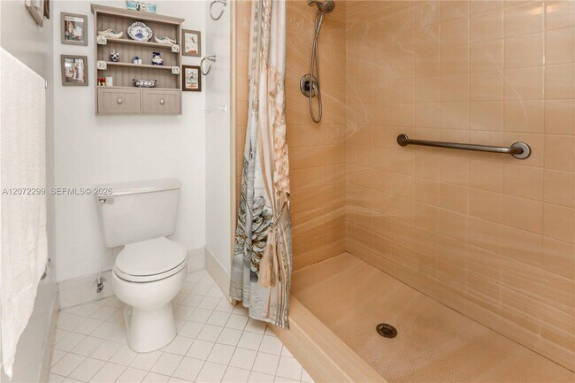 Building Photo - 850 SW 138th Ave