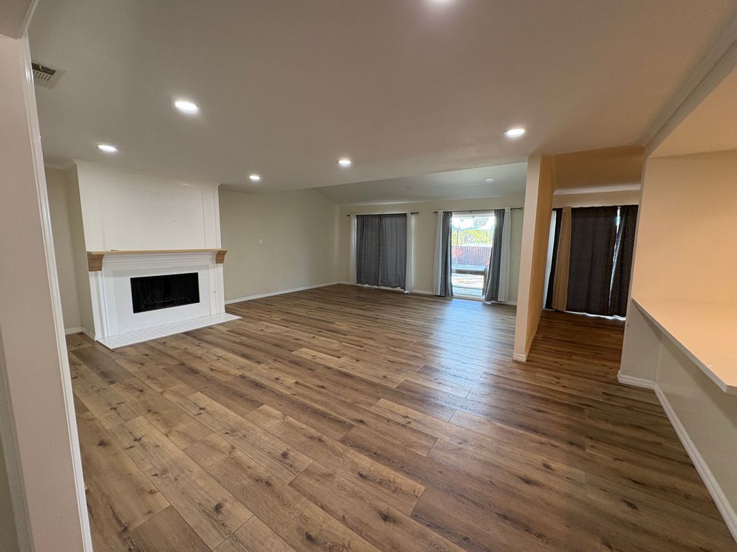 Building Photo - 14440 Harvey Ln