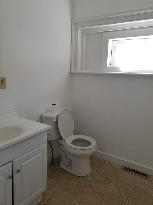 Building Photo - 424 Peach St