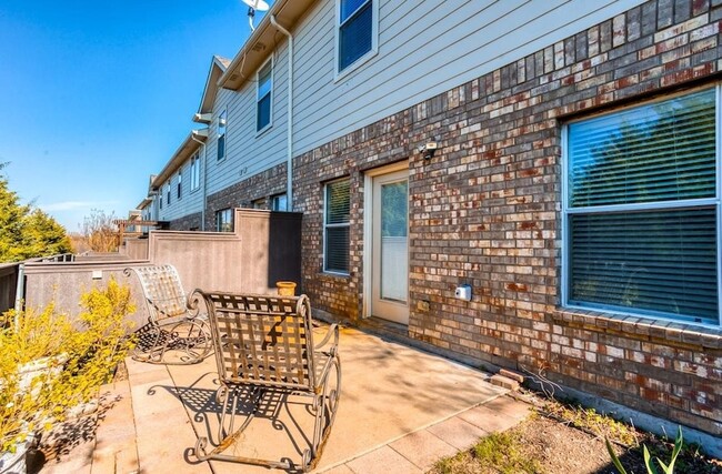 Building Photo - 3301 Paisano Trail