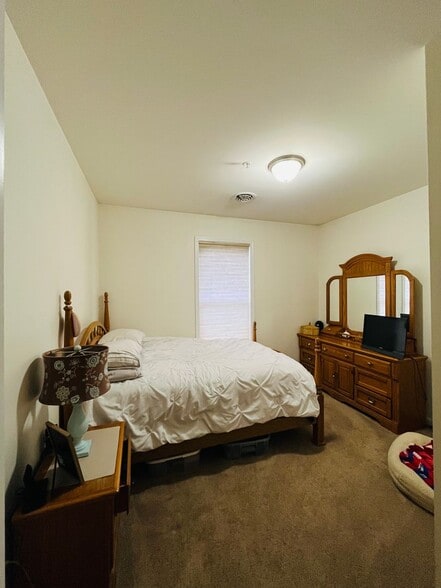 Interior Photo - Locust View