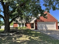 Building Photo - 7540 S Trenton Pl