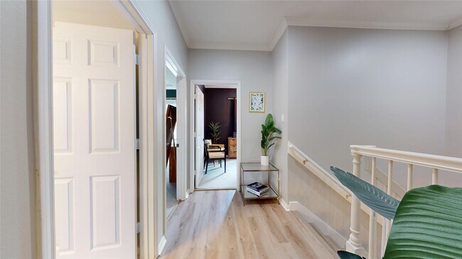 Building Photo - 17 Waugh Dr