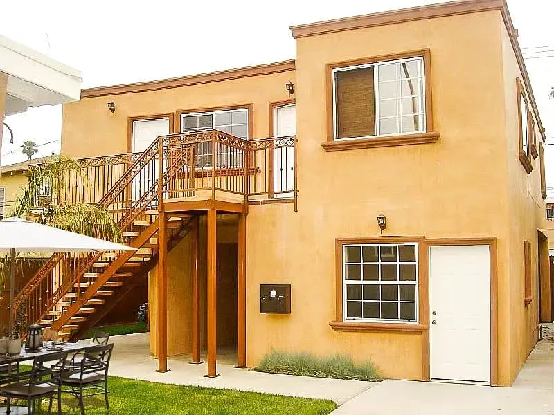 Building Photo - 1521 Meadowbrook Ave