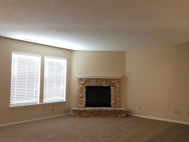 Building Photo - 12897 E 131st St