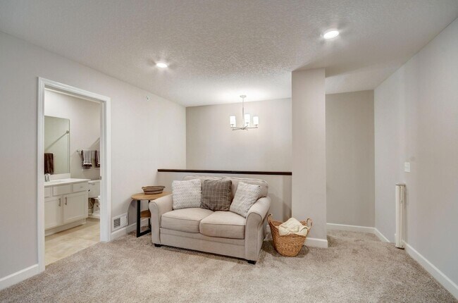 Building Photo - 1203 Lower 143rd St E