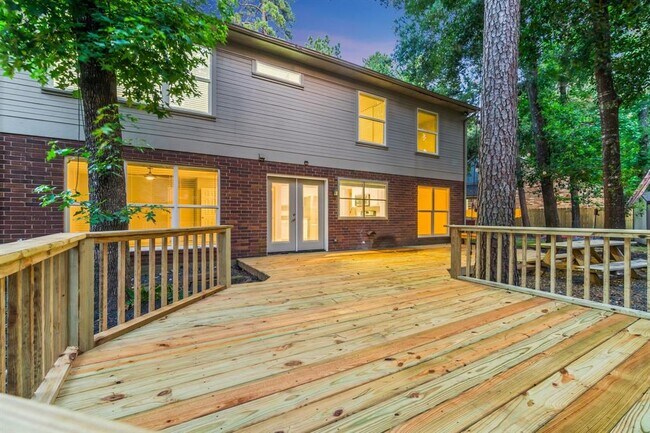 Building Photo - 139 W Village Knoll Cir