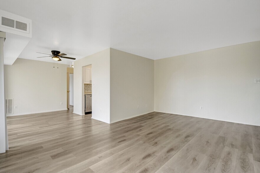 Building Photo - 2904 Kings Chapel Rd