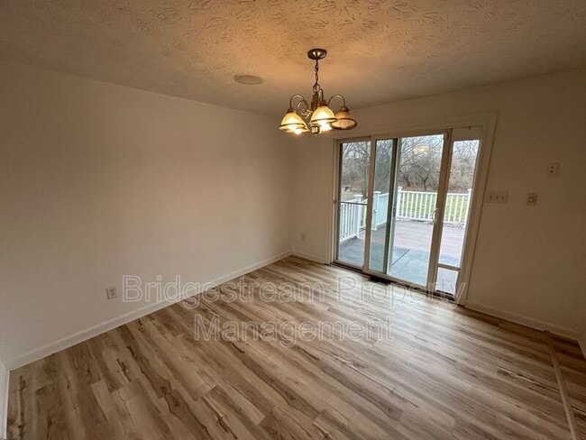 Building Photo - 4139 Dayton Xenia Rd