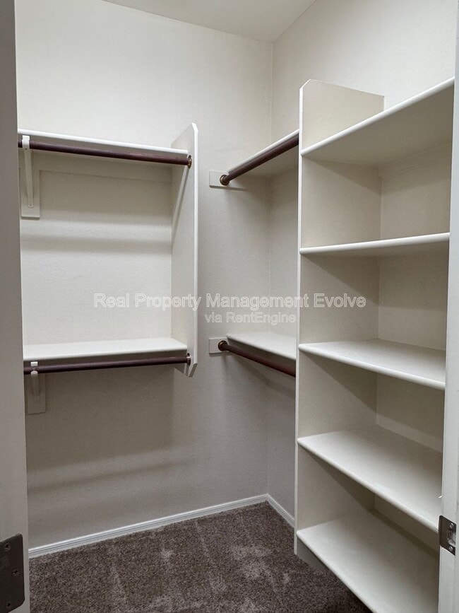 Building Photo - 13601 W Verde Ln