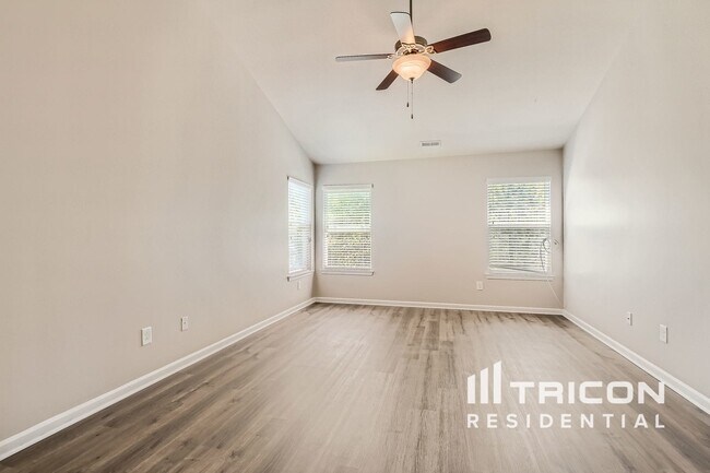 Building Photo - 1804 Hoosac Dr
