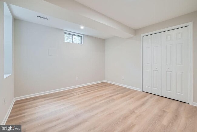 Building Photo - 701 Rosefield Ct