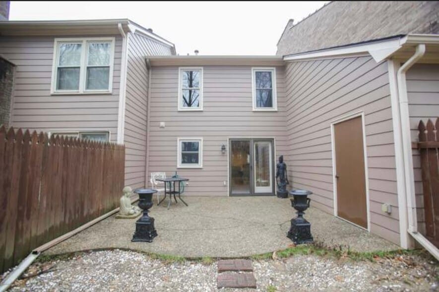 Building Photo - 10443 Ghentwood Row