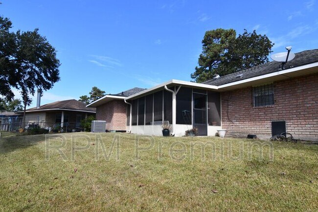 Building Photo - 7720 Kings Hill Ave