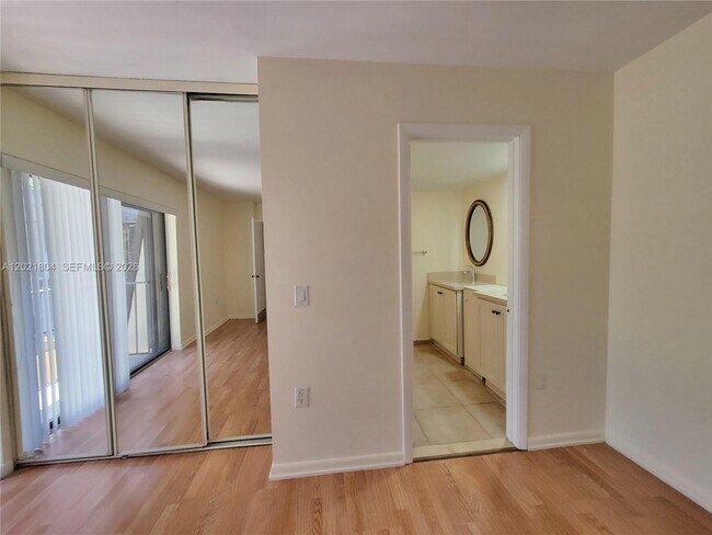 Building Photo - 3227 32nd Way