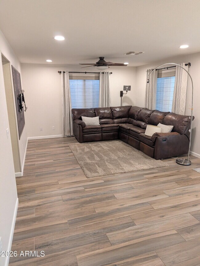 Building Photo - 3020 E Friess Dr