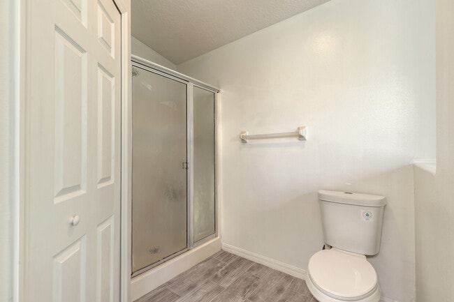 Building Photo - 109 Blue Daze Cir