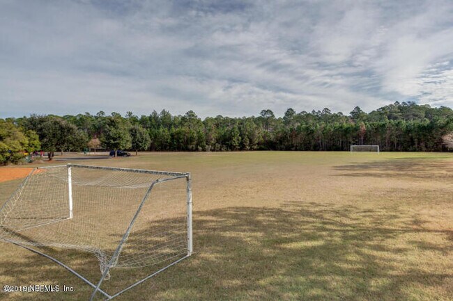 Building Photo - 321 Stonehurst Pkwy