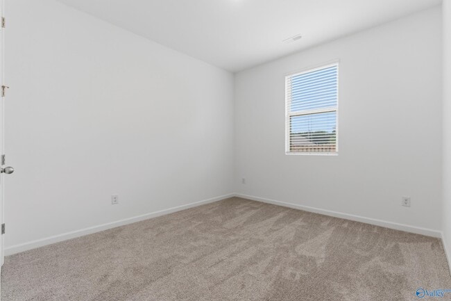 Building Photo - 104 Cavern Ct