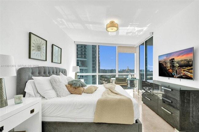 Building Photo - 18201 Collins Ave