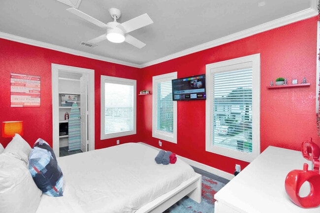 Building Photo - 2615 Arbor St