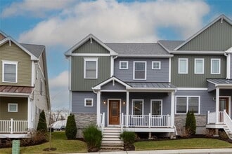 Building Photo - 56 Seawynds Dr