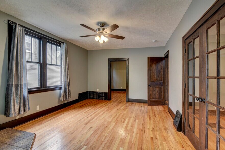 Building Photo - 816 N 43rd St