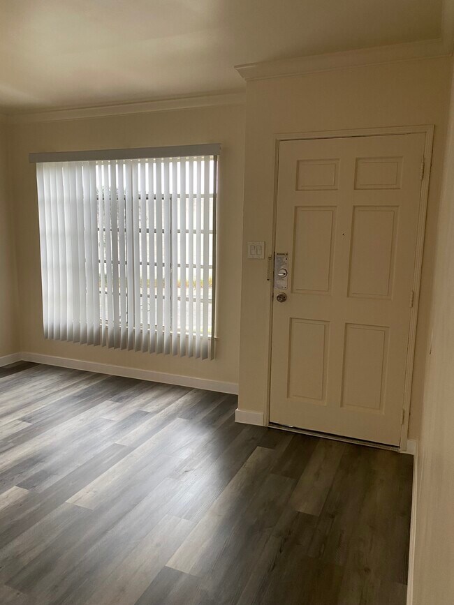 Living Room - 2215 W Ramona Rd