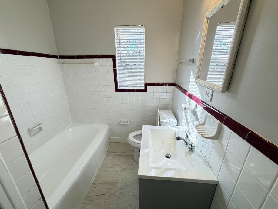 Building Photo - 10252 Haverford Rd